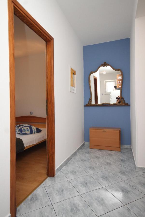 Apartments With A Parking Space Mali Lošinj Εξωτερικό φωτογραφία